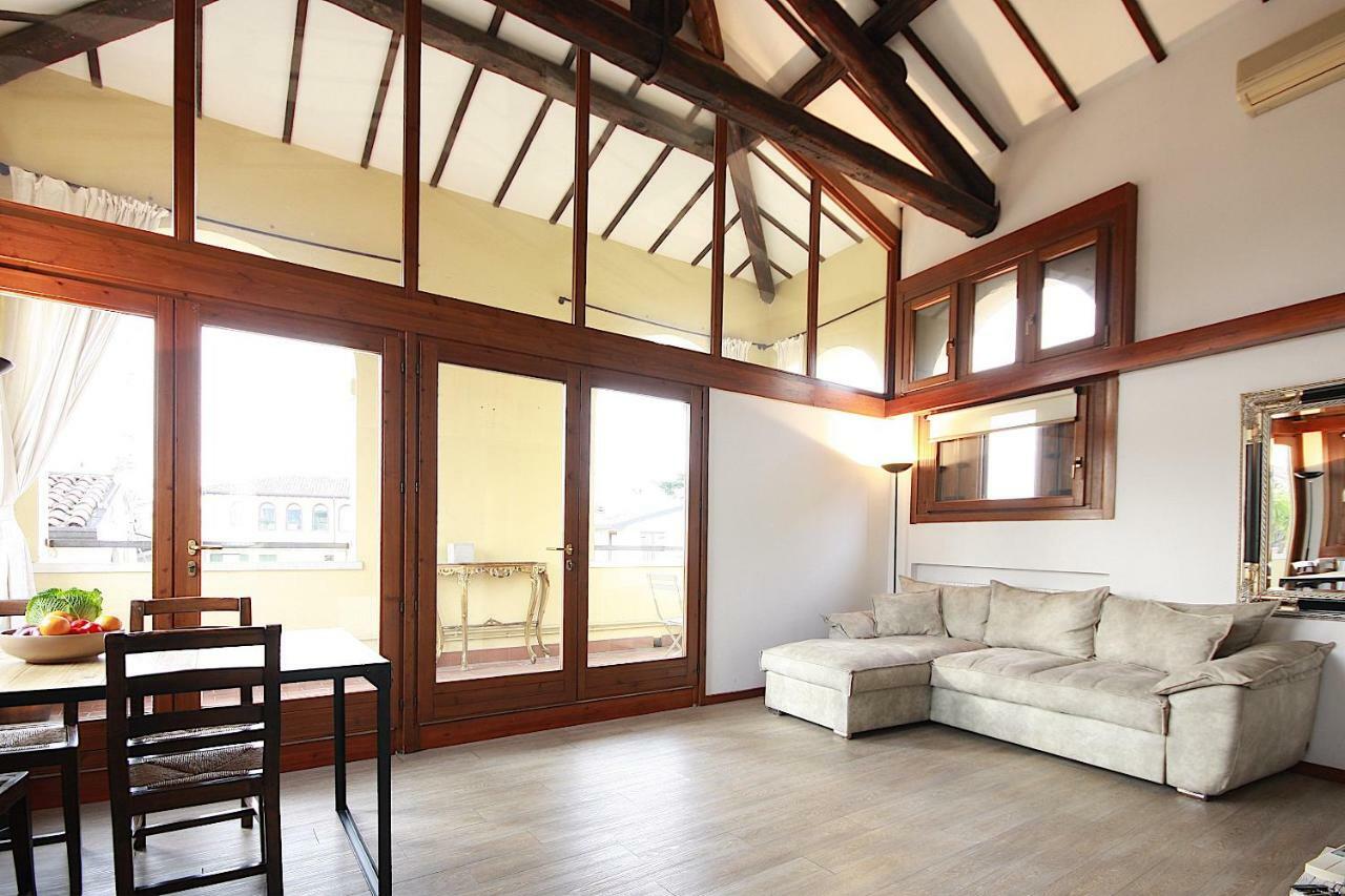 Apartment The Bright Nest Verona